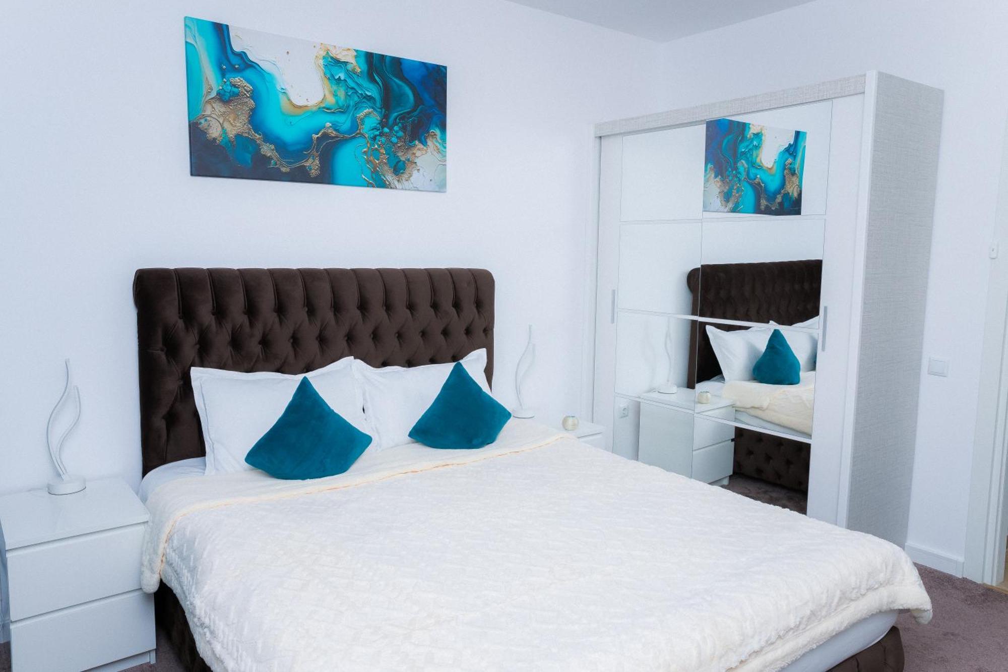 Elysian Urbanscape Brown, 2 Rooms, Near Bucharest Chiajna Bagian luar foto